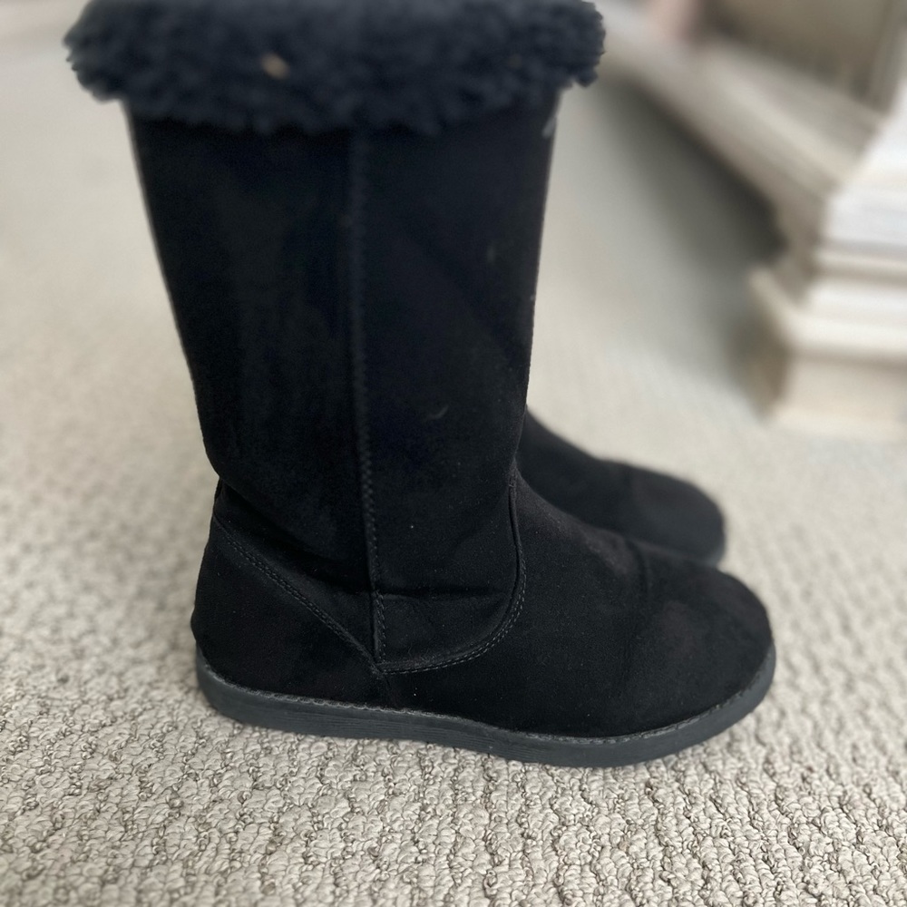 Girls' Cat & Jack Faux Suede Fur Shearling Boots Size 2